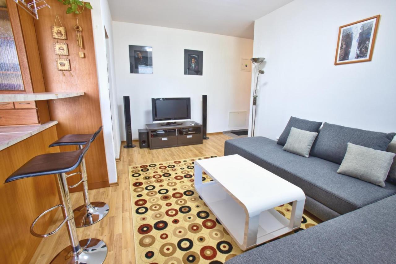 Apartman Hugo Veľký Slavkov Exterior foto