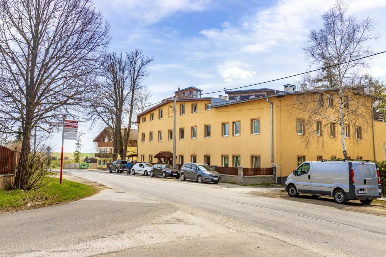 Apartman Hugo Veľký Slavkov Exterior foto