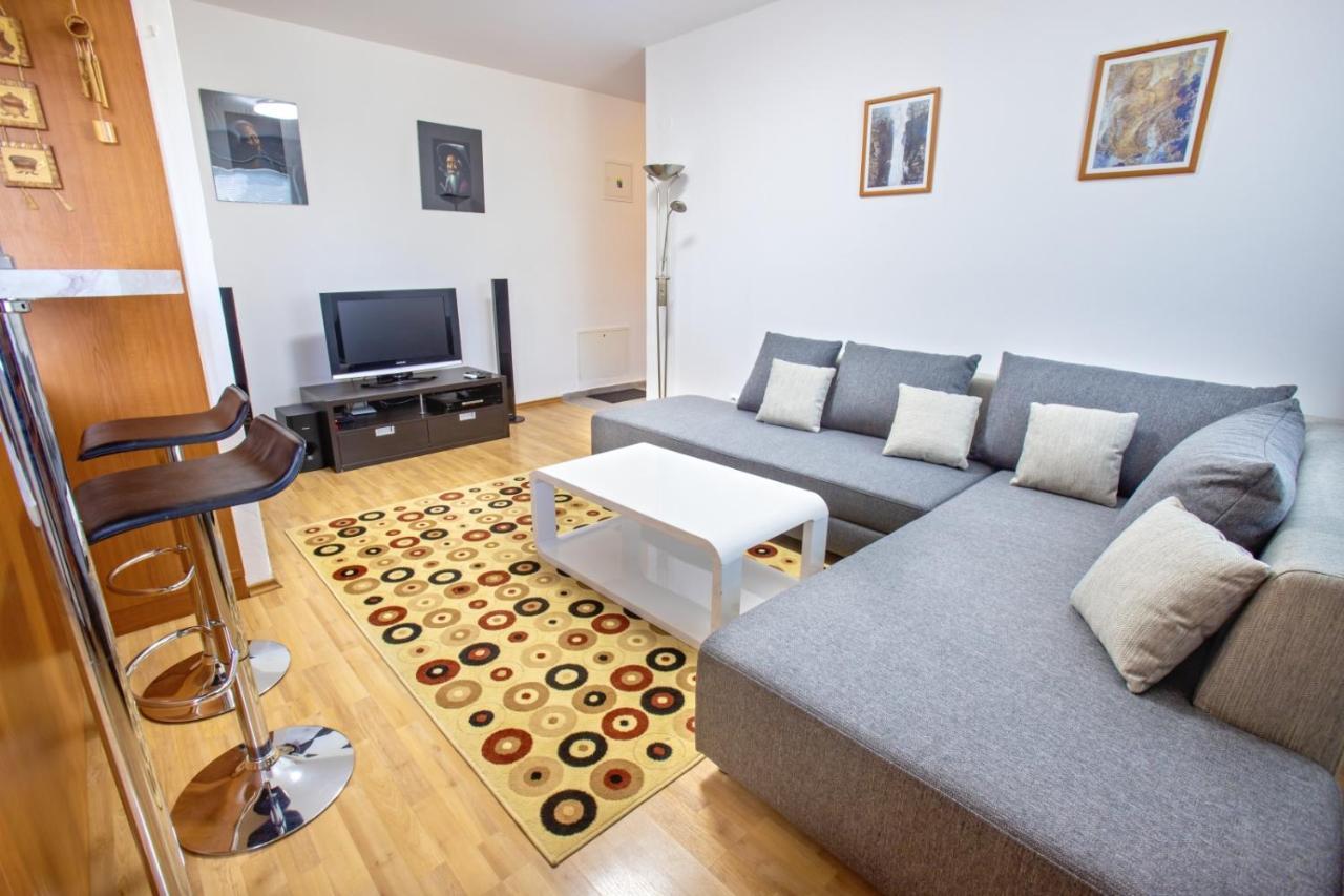 Apartman Hugo Veľký Slavkov Exterior foto
